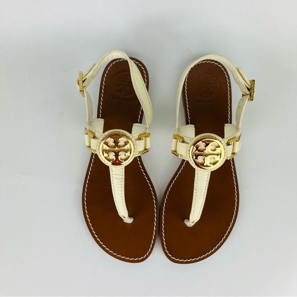 Tory Burch White Patent Leather Flat Sandals With Gold Hardware - Picture 2 of 9